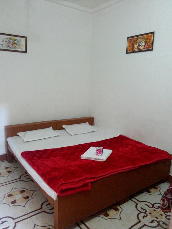 Temple View Guest House 오르차 외부 사진